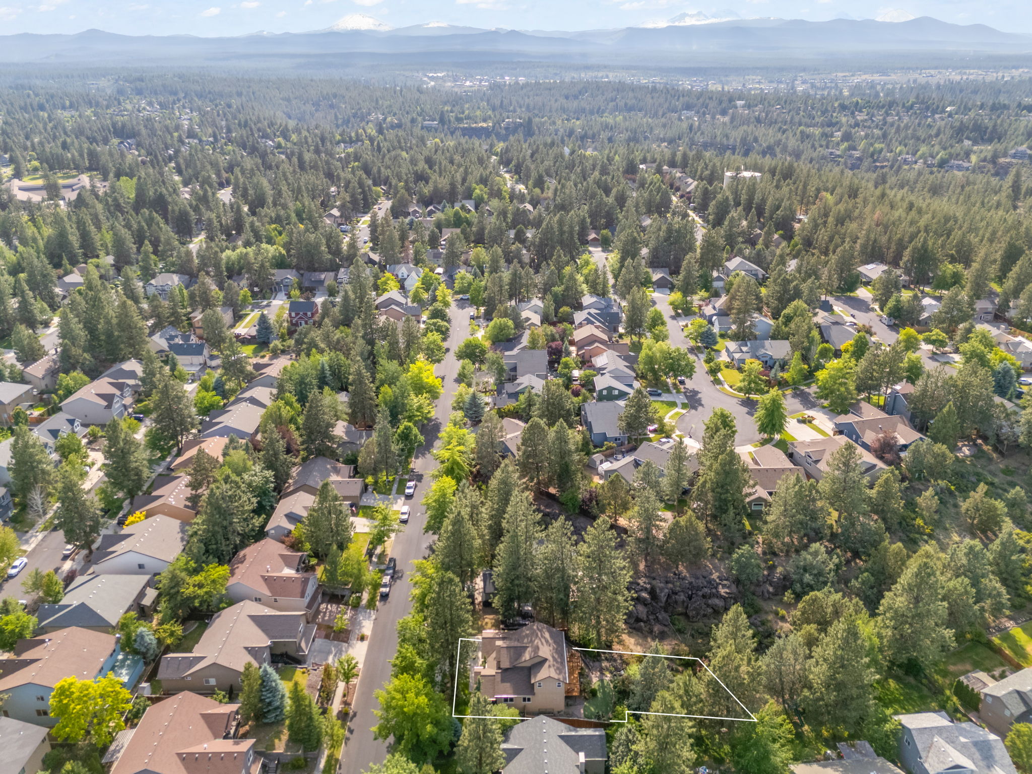 🌲 Exploring Bend, Oregon: Insider Tips on Schools, Dining, and Lifestyle