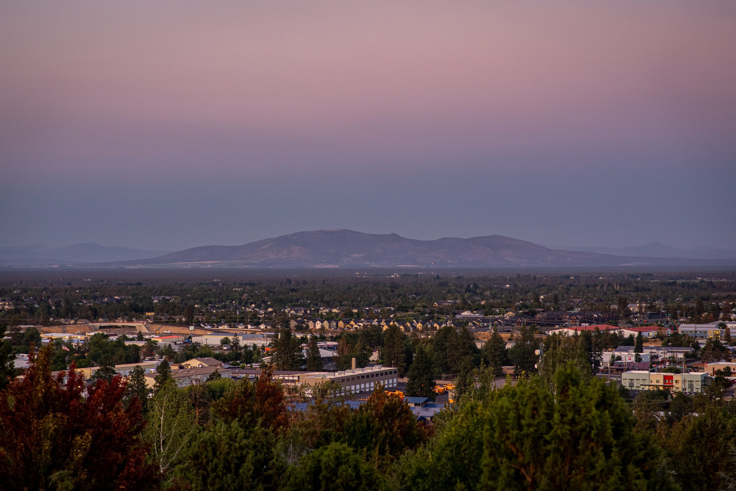 The “Contingent Offer” Comeback: How to buy your next home before selling your current one in a balanced market.