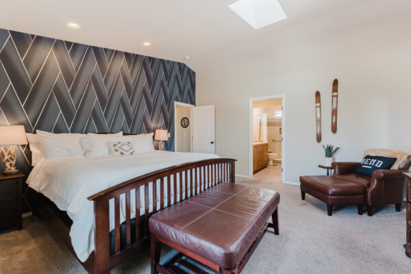 929 NE Lena - Small-11