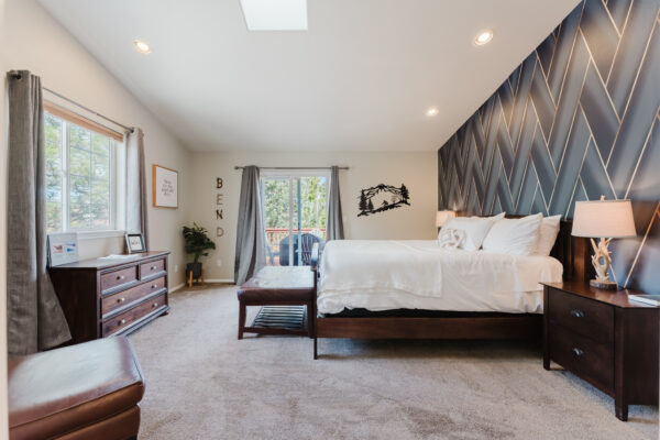 929 NE Lena - Small-12