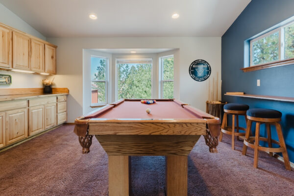 929 NE Lena - Small-27