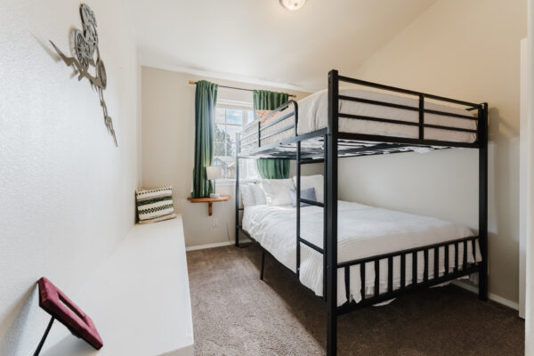 929 NE Lena - Small-33