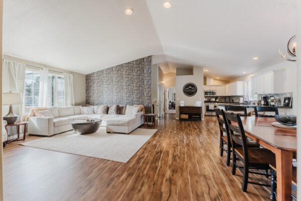 929 NE Lena - Small-35