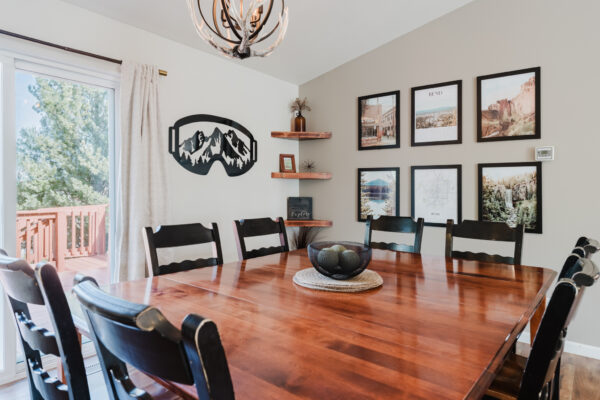 929 NE Lena - Small-38