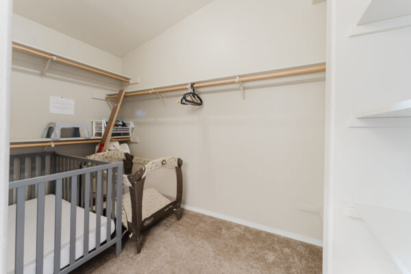 929 NE Lena - Small-41