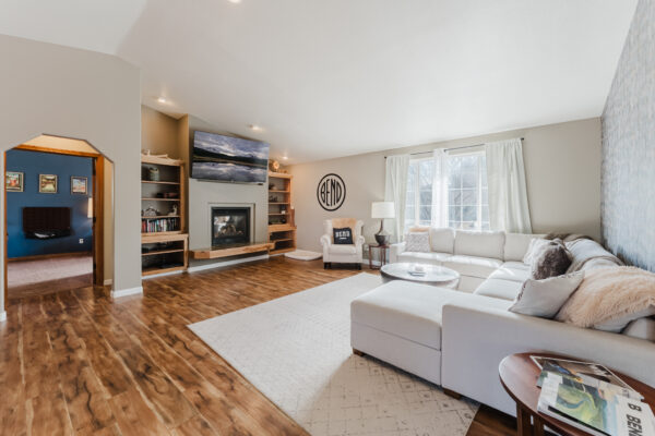 929 NE Lena - Small-6