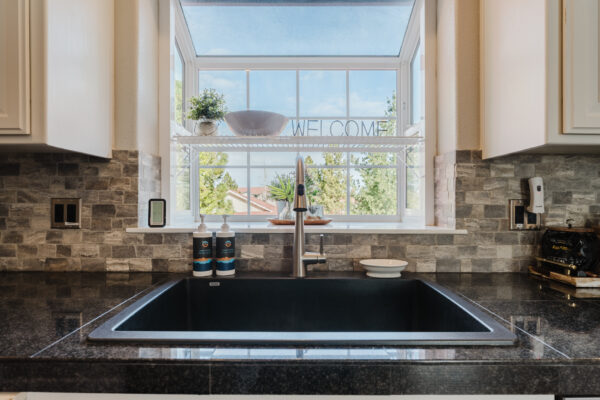 929 NE Lena - Small-7