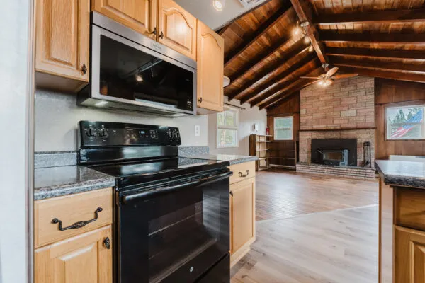 52643 Center Dr, La Pine Full Size-8