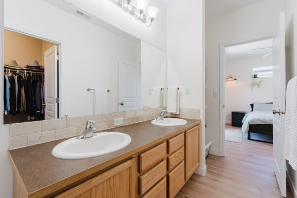 623 Glencoe Bend - Small Size-27