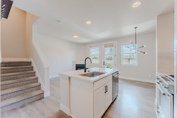 63087 Boyd Acres Small Size-13