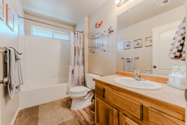 61055 Borden - Small-22