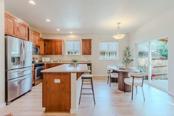 640 SE Reed Market - Small Size-08