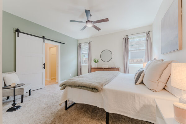 640 SE Reed Market - Small Size-19